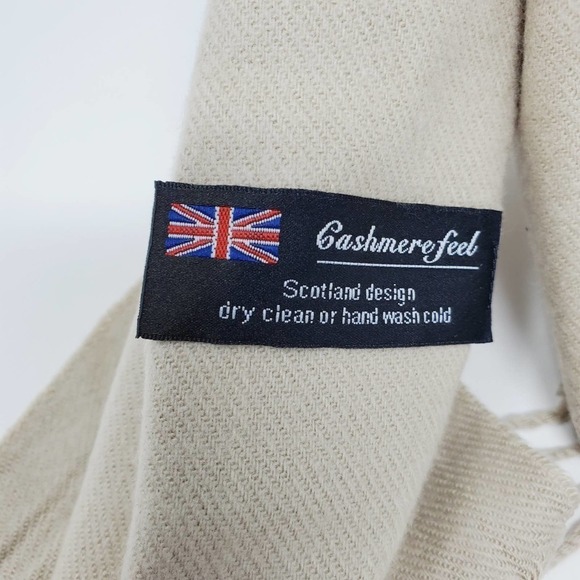 Cashmerefeel Scotland Design Fringe End Cream Scarf One Size - Picture 2 of 4